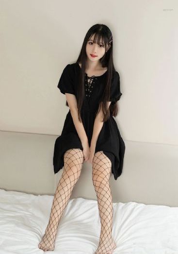 欧美炫酷美女_BT种子搜索