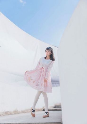 日韩精品成人色大贯杏里_4K免费电视剧